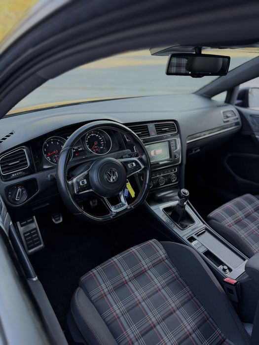 Volkswagen Golf — fotografia 6