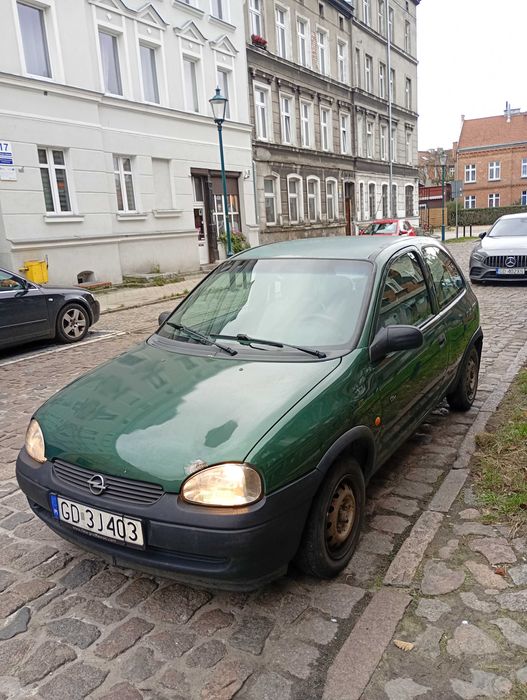 Opel Corsa b 1,0 12V 1998r