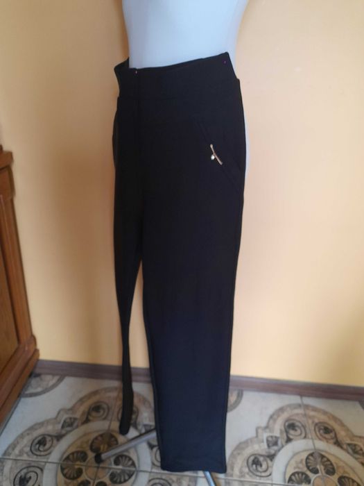 Nowe spodnie damskie rozmiar 48-50