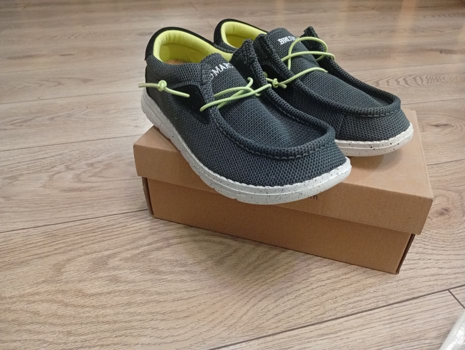 Nowe buty mokasyny