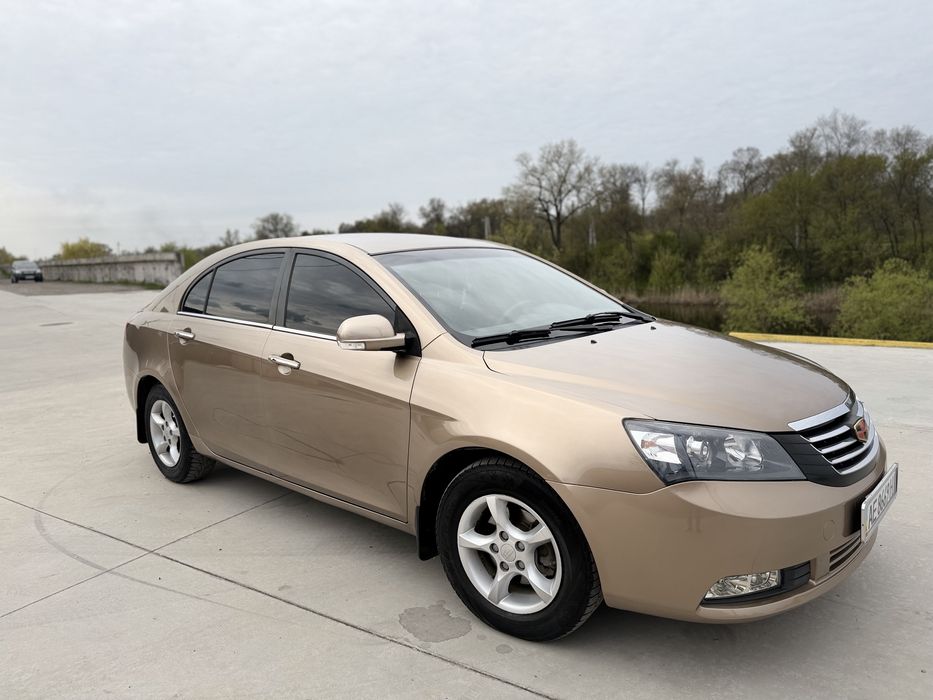 Geely Emgrand EC7 2013 год 1.8 ( 123.000 пробега ) не крашен