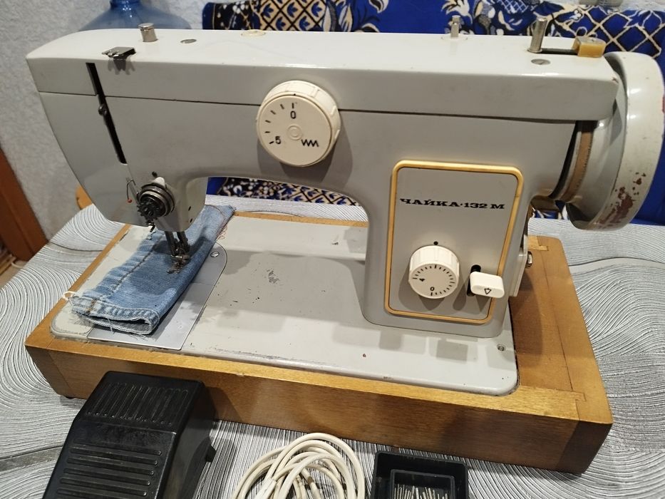 Швейная машинка Чайка 132 м
