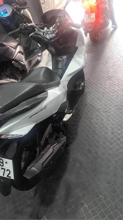 Pcx 2015  valor de 1600