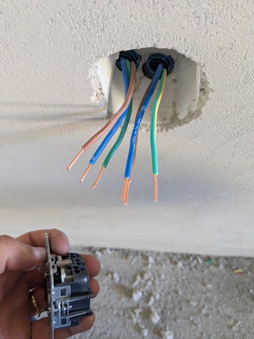 Eletricista - Videoporteiros/Campainhas. Instalações Elétricas