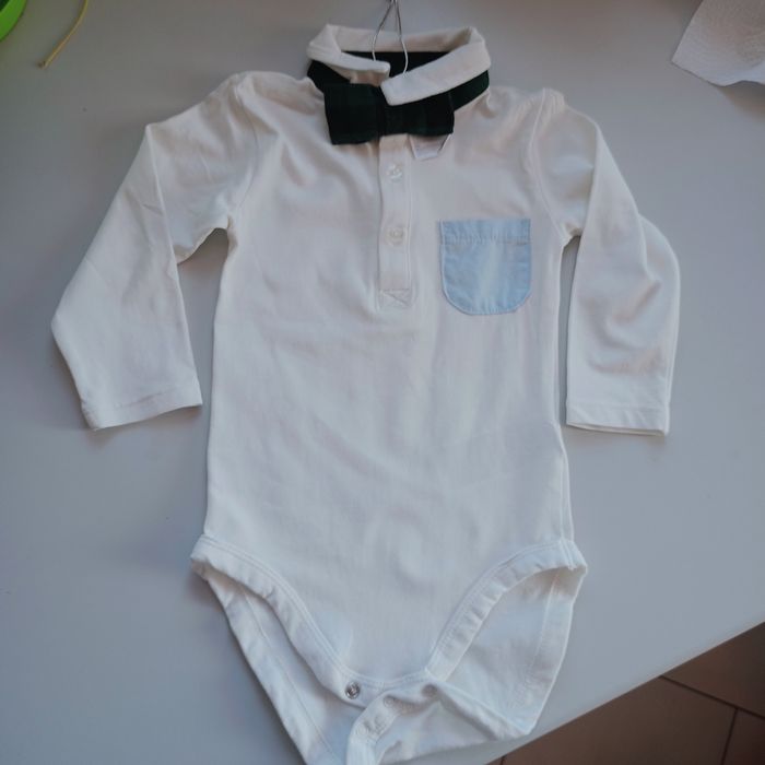 Bawełniane body niemowlęce r80 z muchą