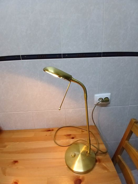 Candeeiro de Mesa / Secretária Articulado em Metal Dourado