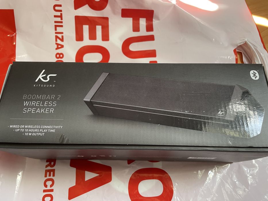 Coluna portátil KitSound Boombar 2 com bluetooth e bateria