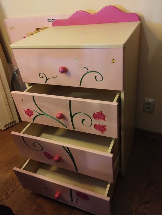 Zestaw mebli dla dziewczynki Meblik