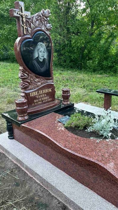Памʼятники з граніту (ціни від виробника),200 років гарантії, Чернівці