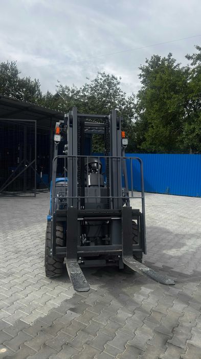 Вилковий навантажувач CPD30 (електро, 3 т)