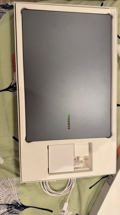 Galaxy UltraBook 4