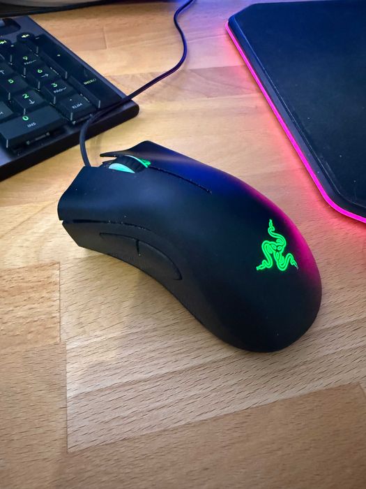 Rato Gaming Razer com Fio DeathAdder Essential