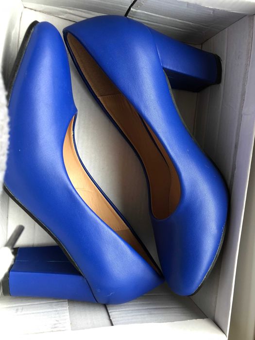 czółenka chabrowe na słupku 36