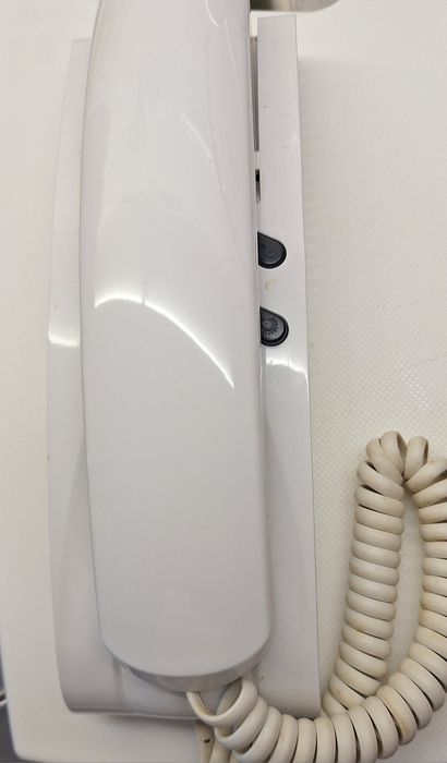 Intercomunicador / Telefone de Porteiro ELVOX Petrarca (Usado)