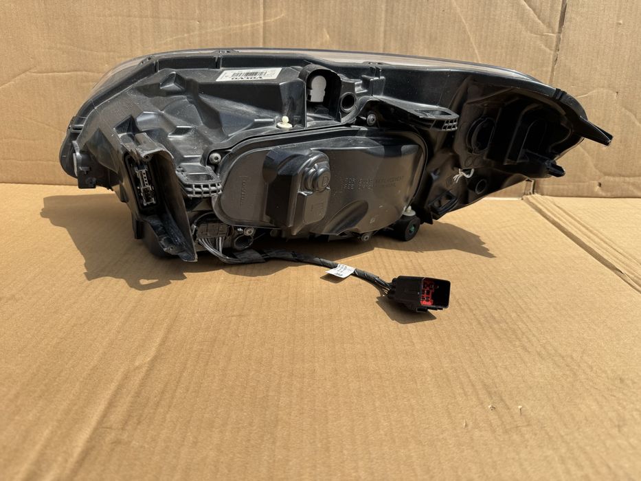 Volvo xc60 reflektor  bi-xenon ABL lift 31420.258