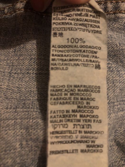 Blusão de ganga, com bolsos, aperta com botões