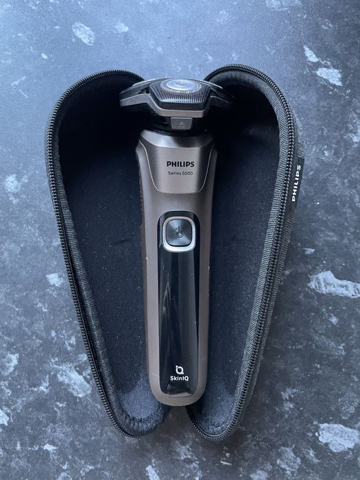 Електробритва Philips S5589