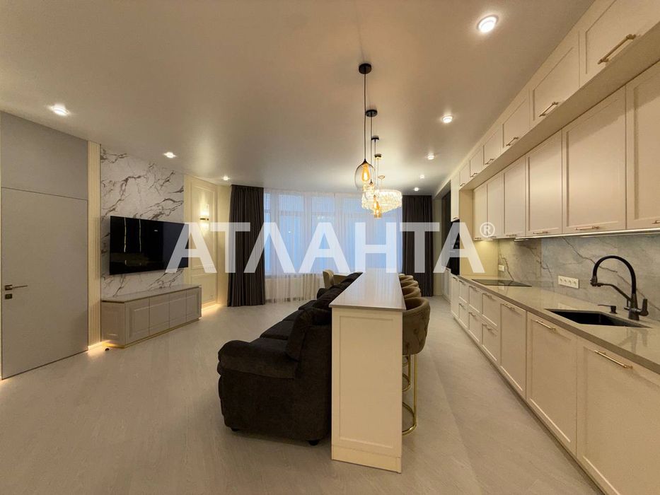 3-комнатная квартира. Приморский. Аркадия