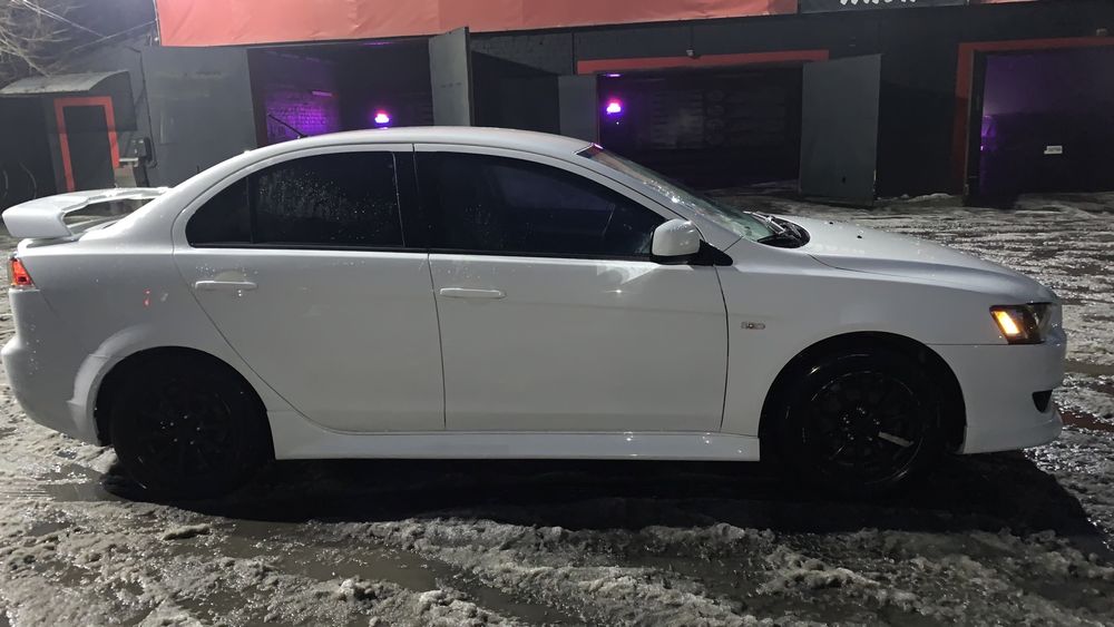 Mitsubishi Lancer 10 4wd