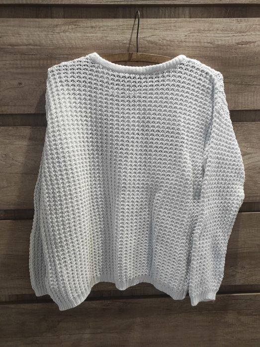 Sweter damski z napisem