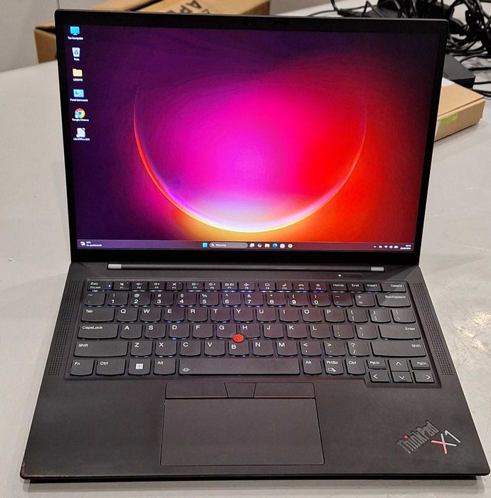 Laptop ThinkPad X1 Carbon G9 i7 1185G7 | 16GB RAM |256GB SSD