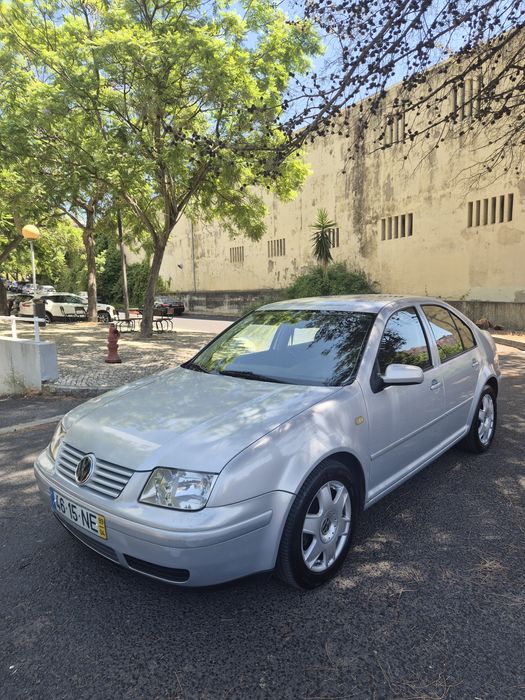 Bora 1.9 TDI Highline 115cv