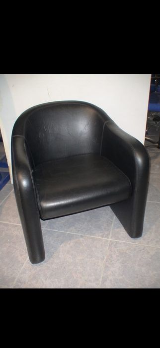 Campanha Stocks Lojas, Escritórios, secretárias, estantes, sofás....