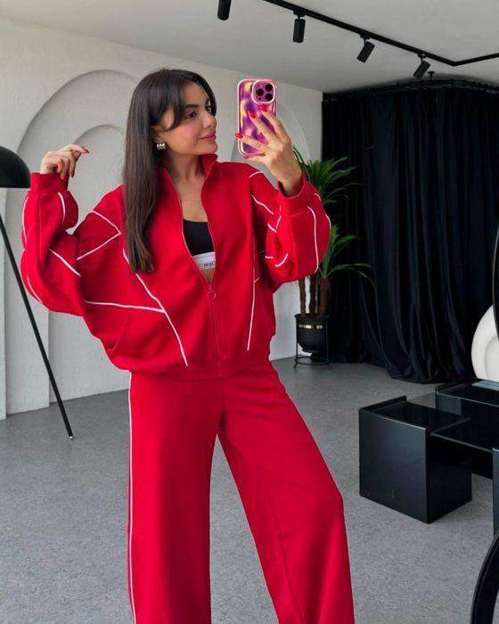 Жіночій, теплий  костюм