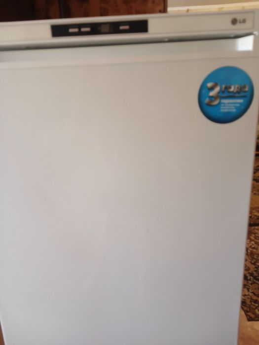 Продам морозильную камеру  LG