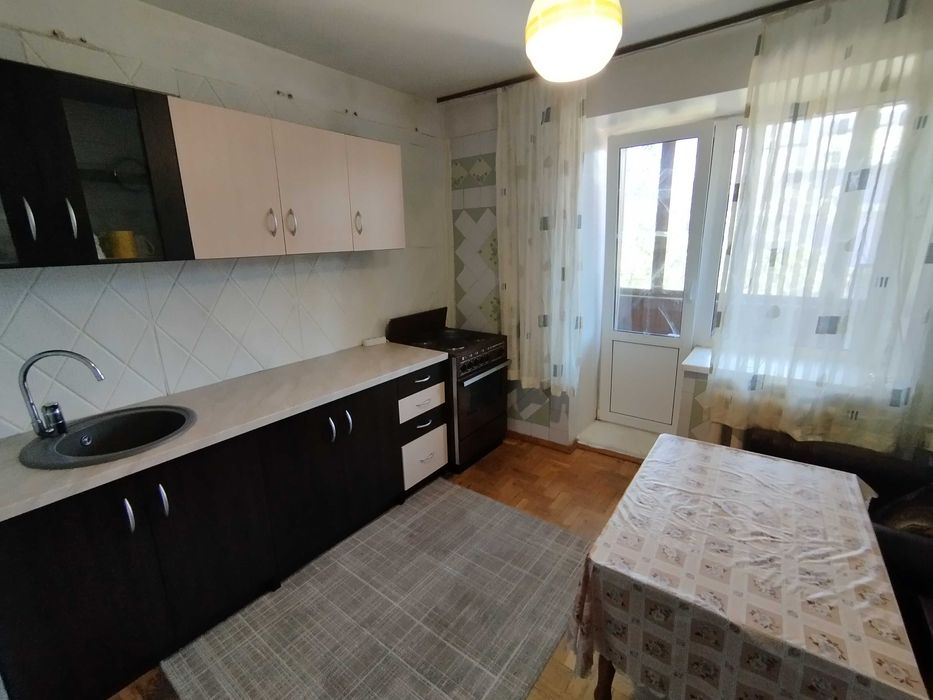 Аренда. 2х.кімн.кв. 54кв.м. 3-й.поверх./12пов.Оболонь. ТЦ “Дрім Таун”.