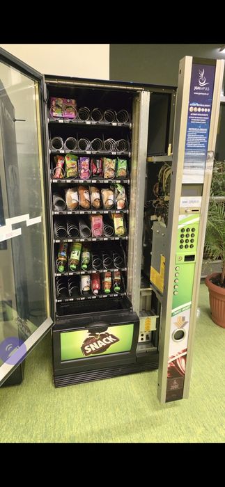 Automat vendingowy Necta Snakky Max