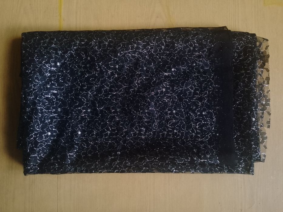Продається тканина.