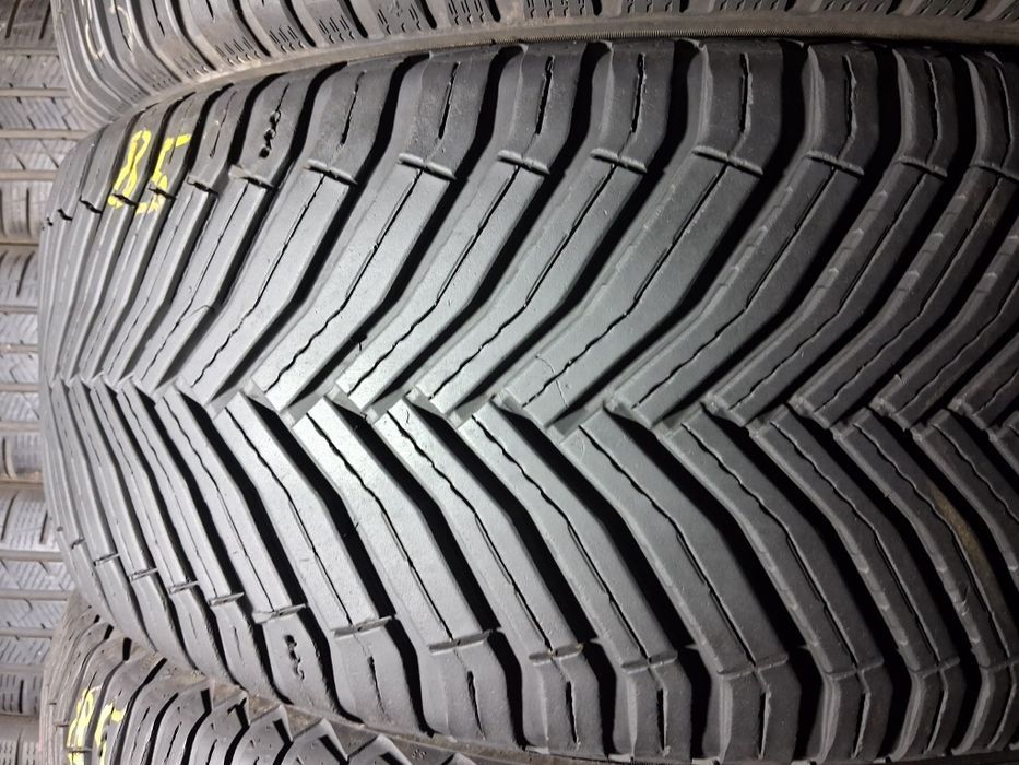 235/50-19 Michelin Cross Climat 2 резина всесезонна Пара