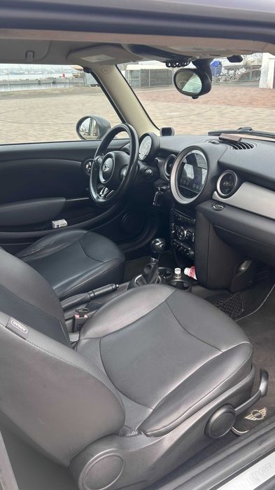 Продаю авто MINICOOPER