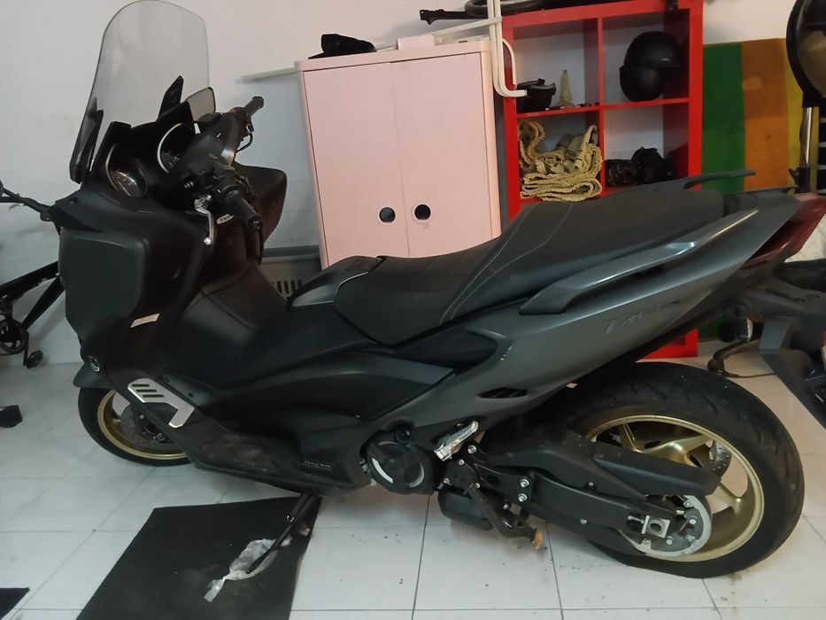 TMX 560 /2022.  10.000 mota de garagem poucos klms como nova