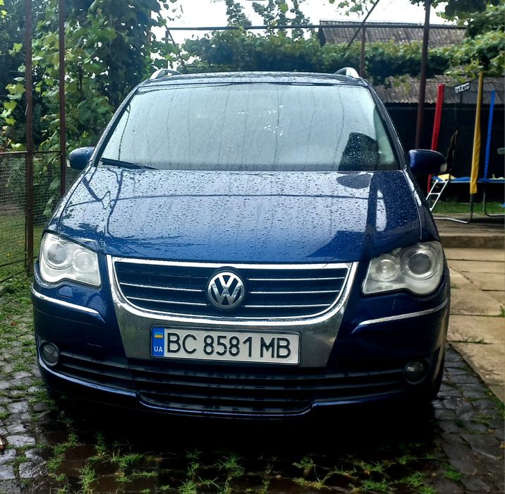 Volkswagen Touran Туран автомат