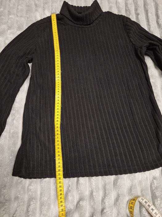 Damski czarny  golf L.