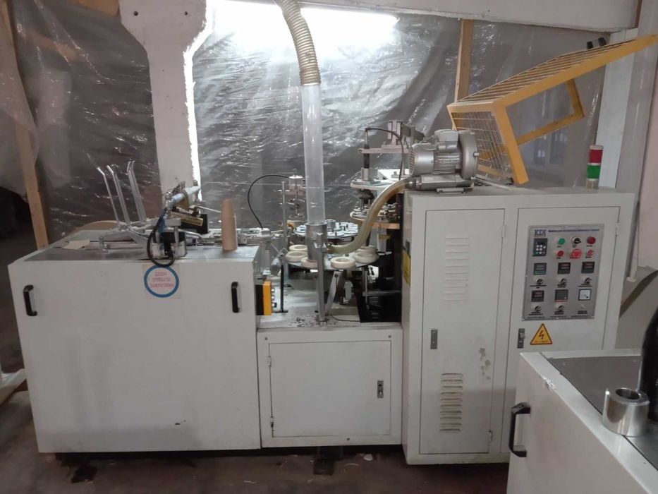 Станки для виготовлення паперових стаканів