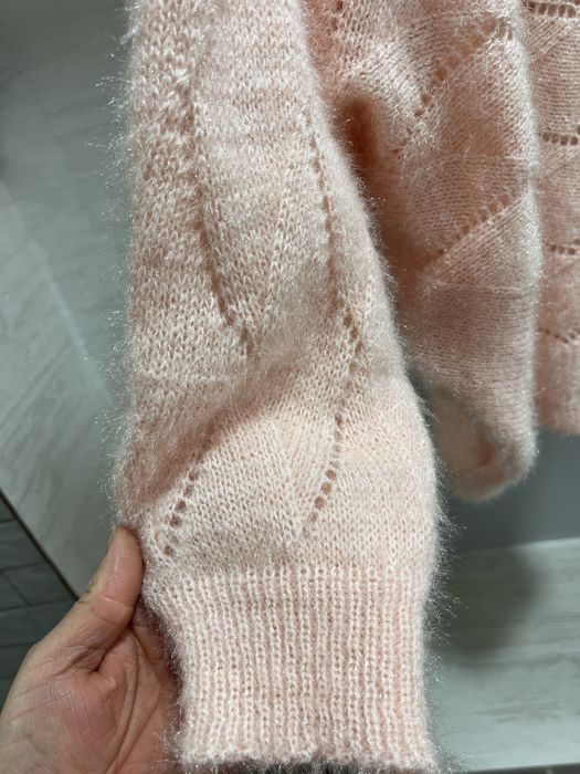 Продам нову кофту павутинку