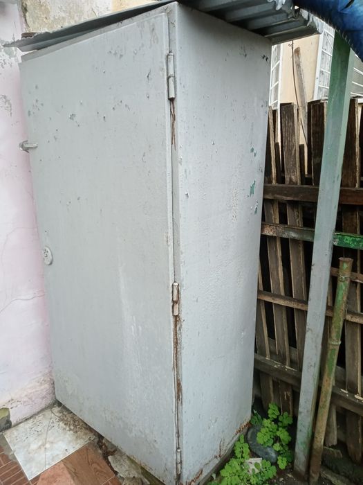 Шкаф металлический