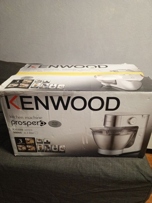 Продам кухонную машину kenwood