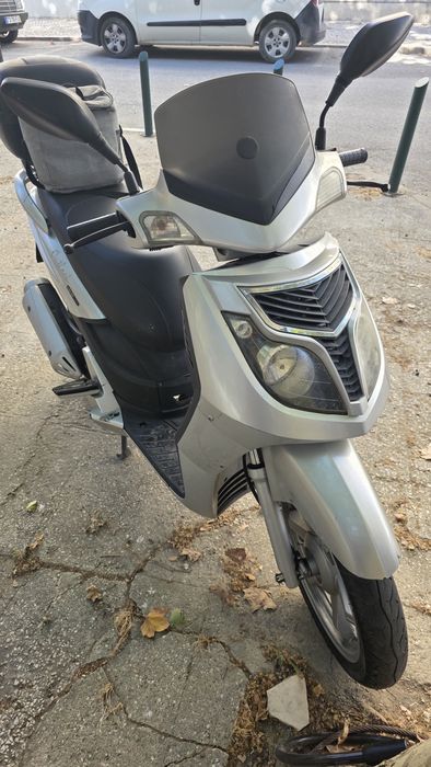 Scooter Keeway Outlook 125cc Prateada