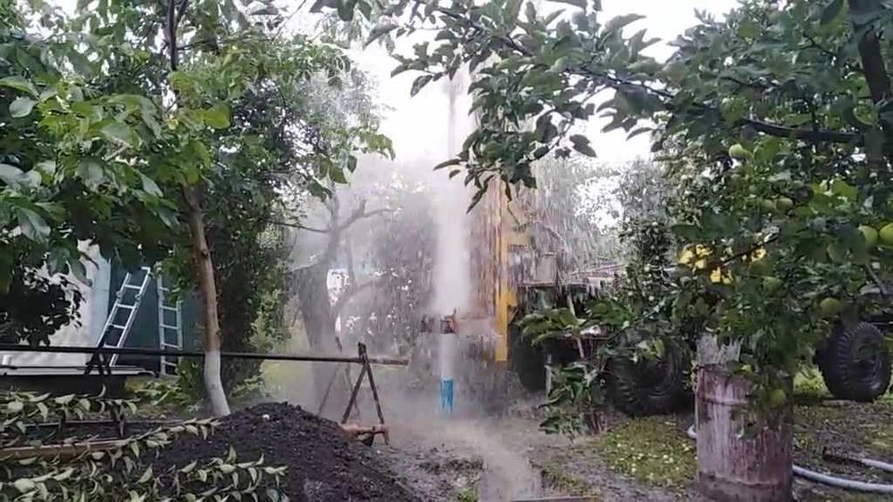 Буріння свердловин в грунті та граніті!