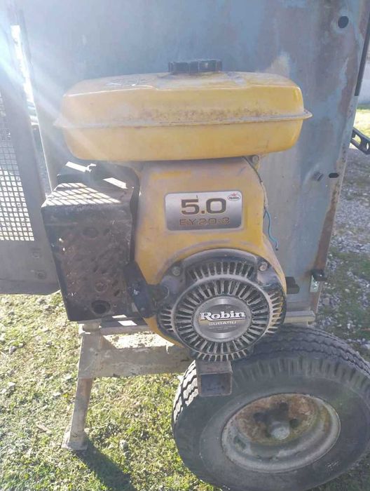 Betoneira rebocavel em bom estado