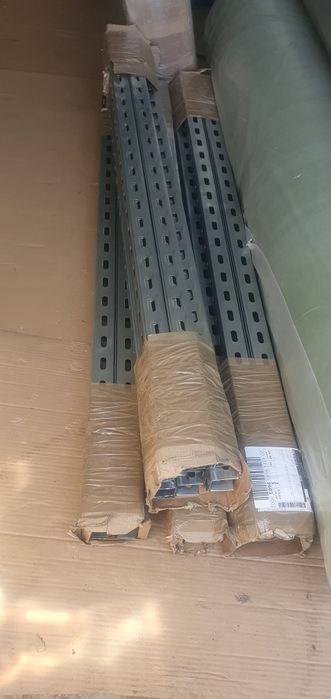 Встановлення та монтаж сонячних панелей і станцій