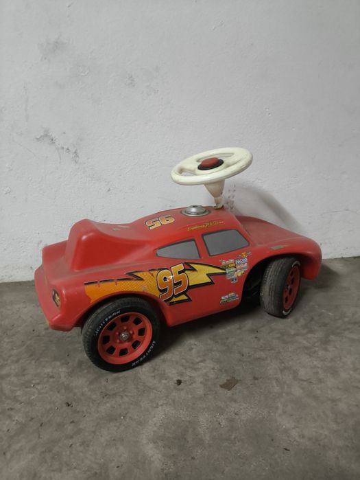 Carro criança faísca McQueen