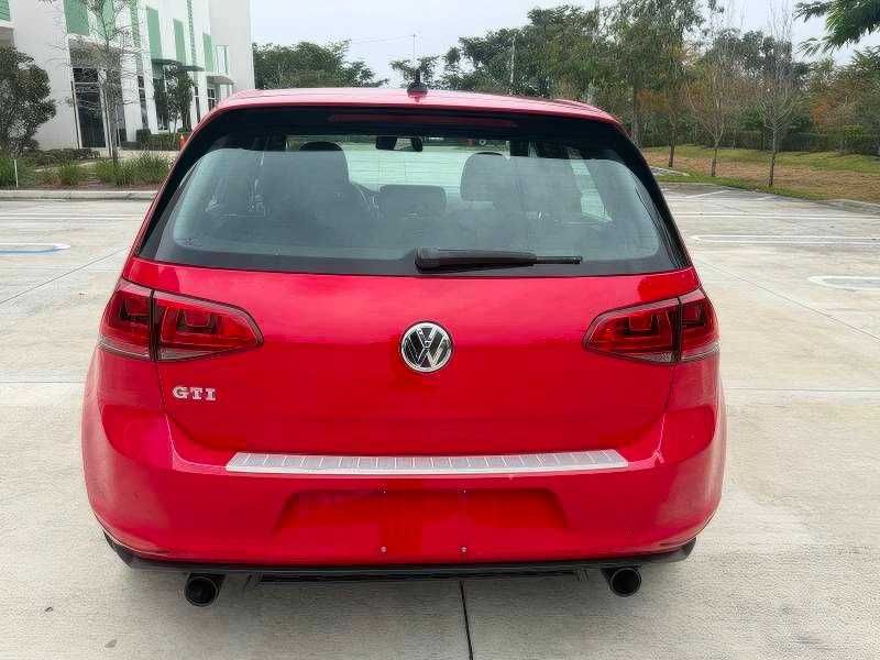 2016 Volkswagen Golf GTI Autobahn