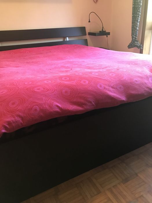 Cama de casal IKEA