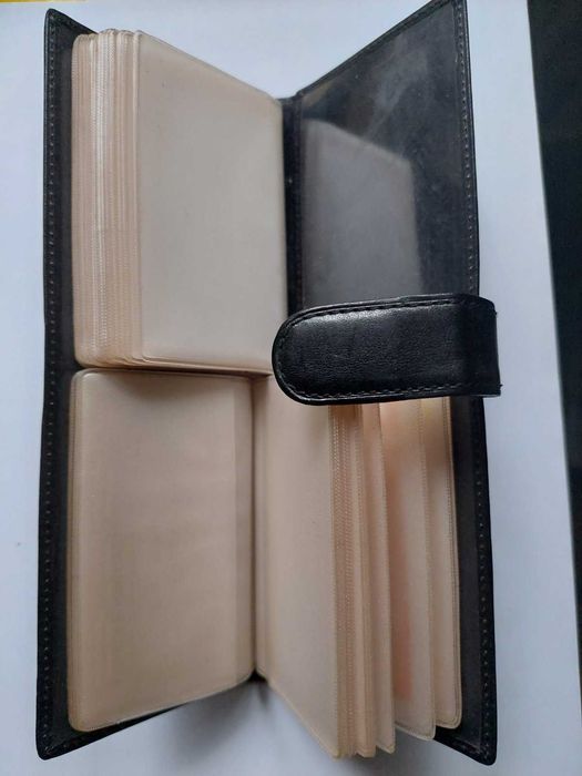 Візитниця з натуральної шкіри. Італія