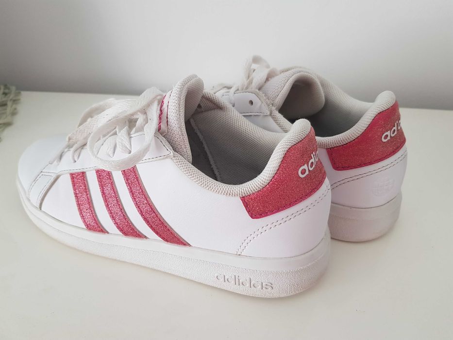 Adidas r.36 młodzieżowe GRAND COURT